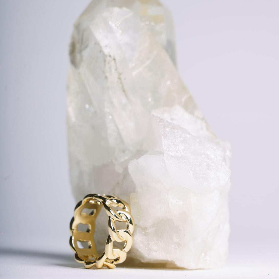 Bague Mila chaîne dorée vue de face