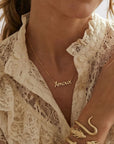 Collier Amour porté style romantique et élégant – Jossepo