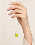 Collier Kiwi porté au cou style lumineux et raffiné – Jossepo