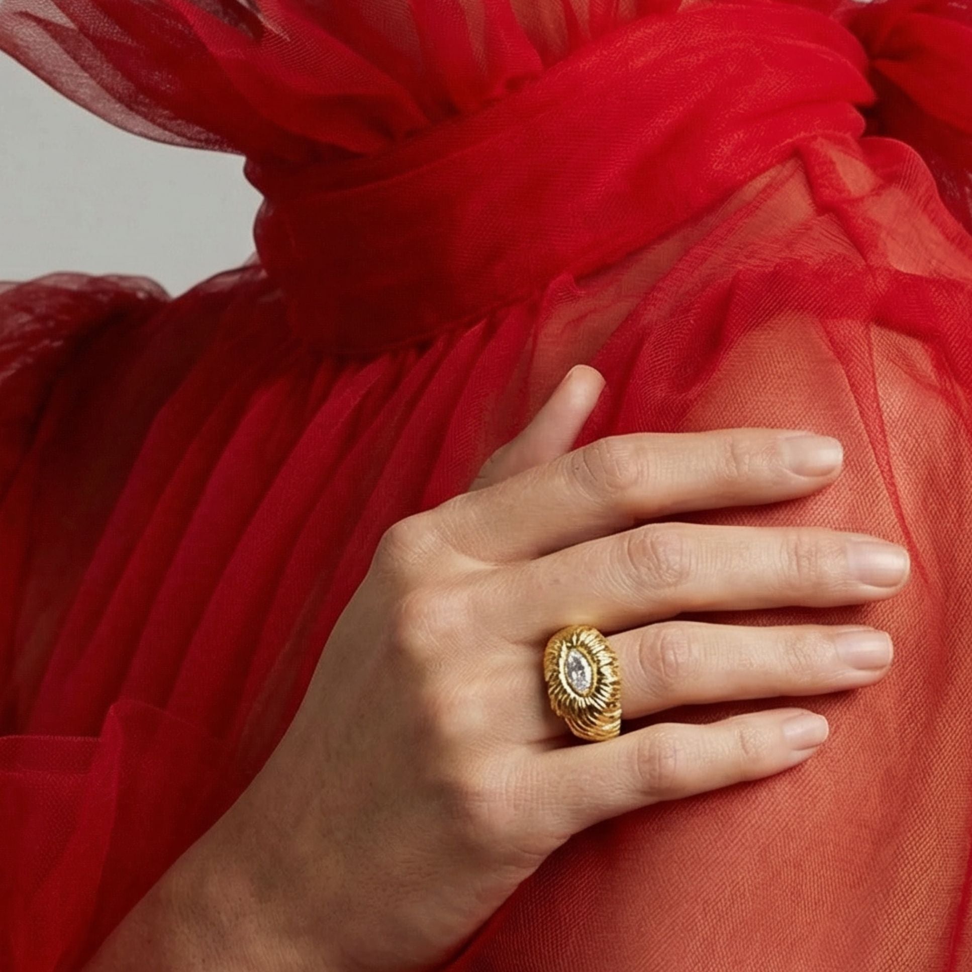 Bague Manuela élégante en plaqué or 18 carats – Jossepo