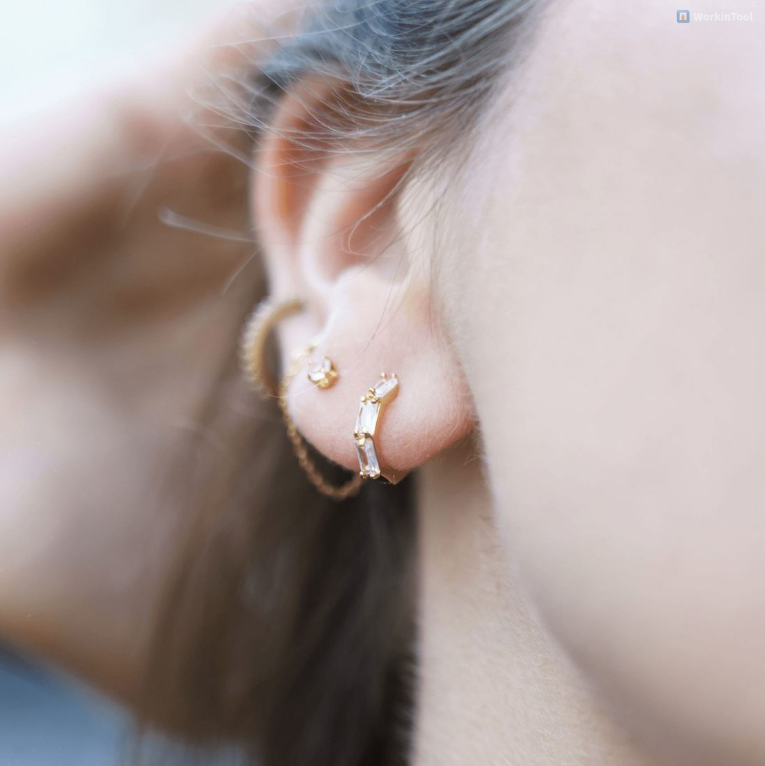 Boucles Héloïse élégantes en plaqué or 18 carats avec détails baguette – Jossepo