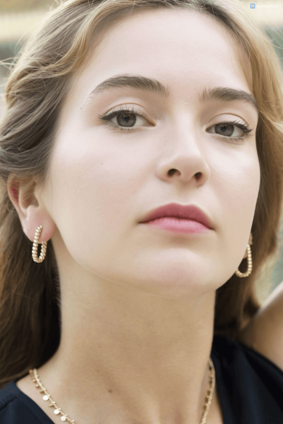 Boucles Mathilde forme ovale torsadée finition or 18 carats – Jossepo