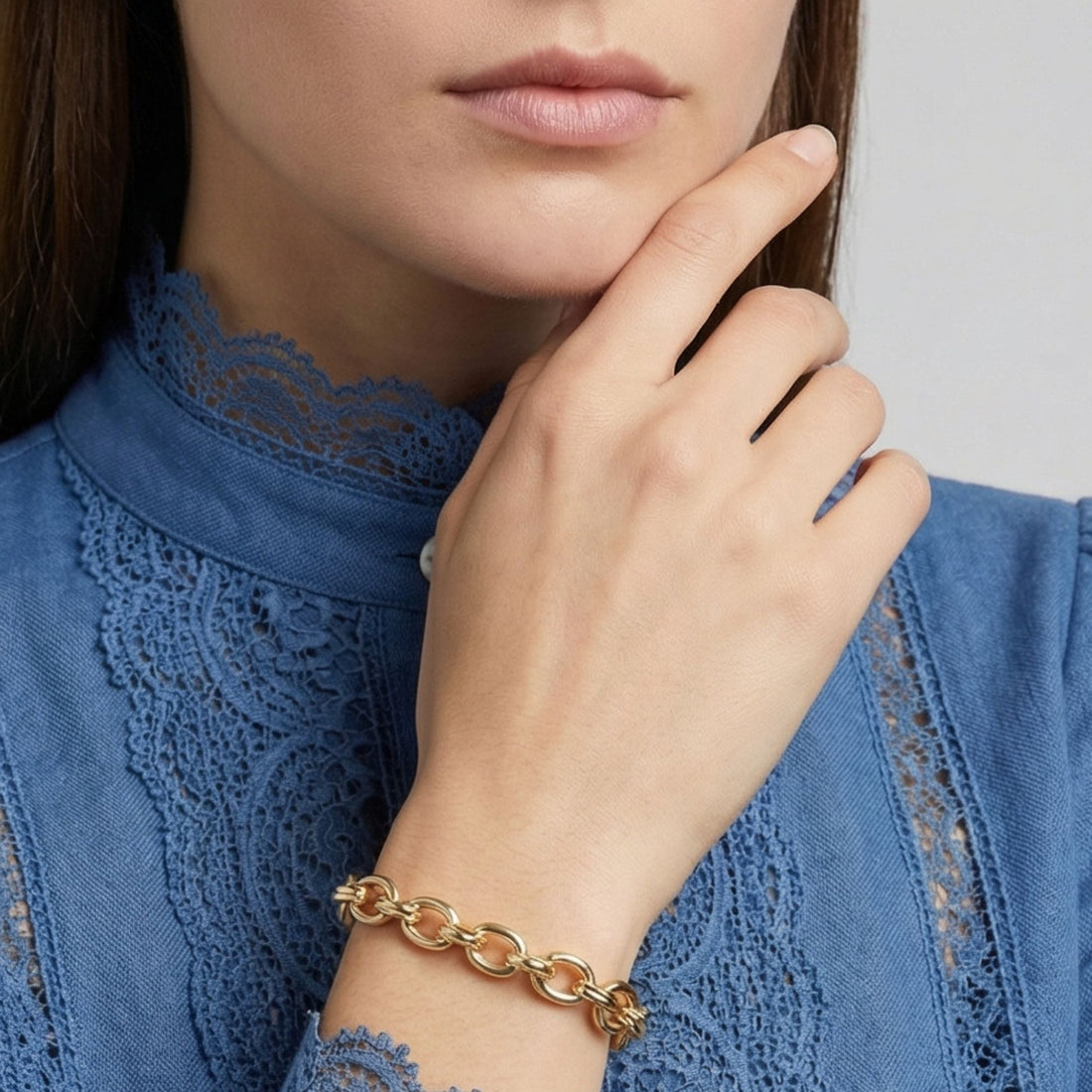 Détail des maillons du bracelet Livia en plaqué or 18 carats – Jossepo