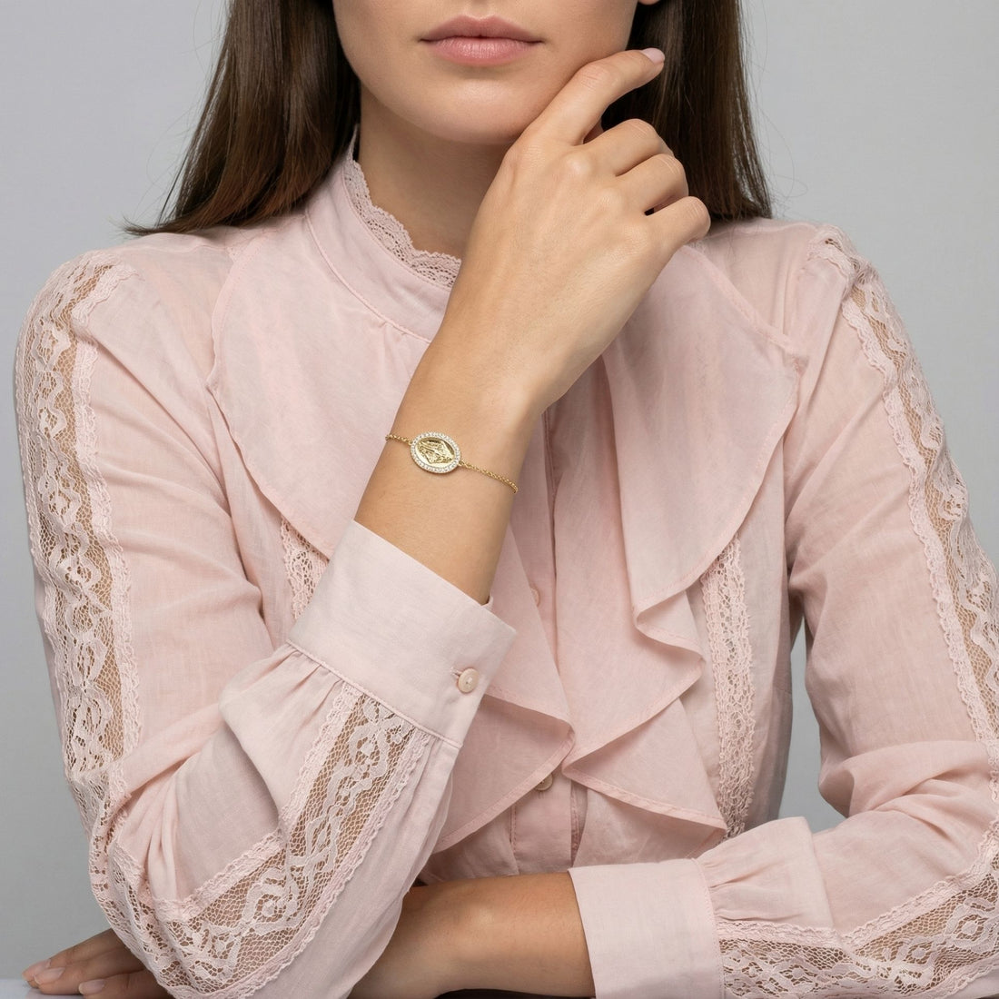 Bracelet Vierge Marie bijou élégant et symbolique en plaqué or – Jossepo