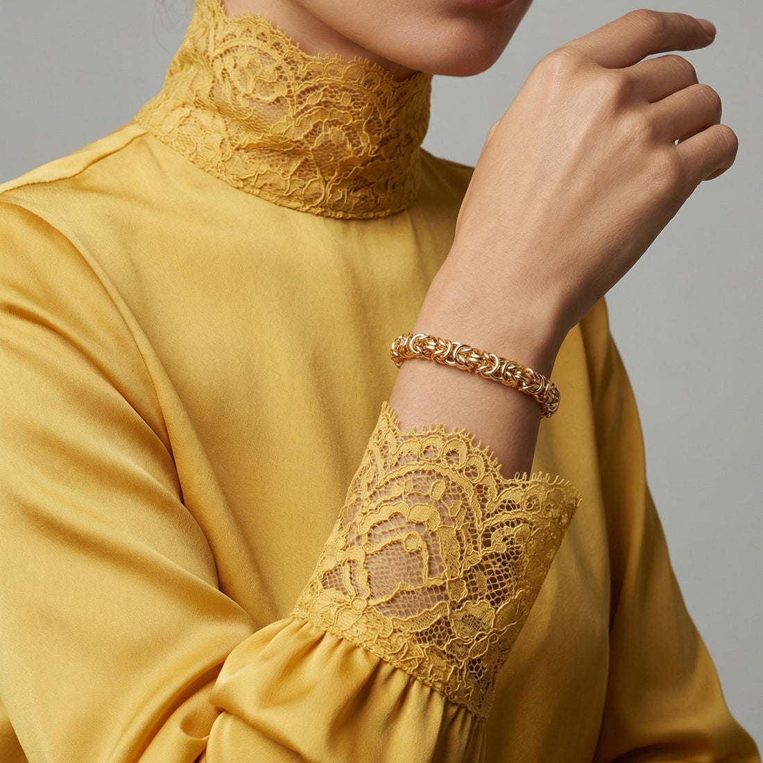 Fermoir et finitions du bracelet Violette en plaqué or 18 carats – Jossepo