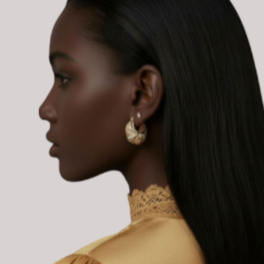 Créoles Gisele en plaqué or 18 carats, design sculpté moderne – Jossepo