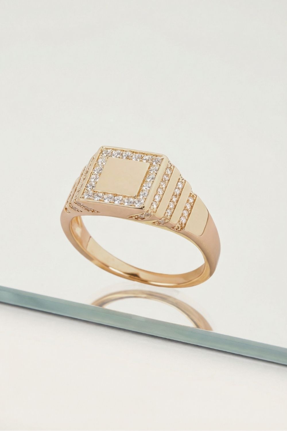 Bague élégante Alizée en plaqué or 18 carats pour femme – Jossepo
