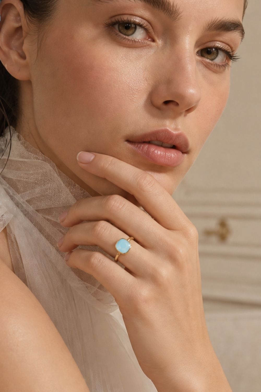 Bague Antonin tendance femme pierre bleue plaqué or – Jossepo