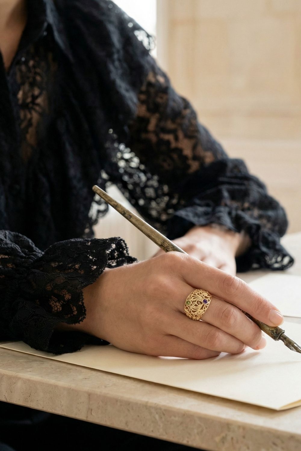 Bague élégante Clémence en plaqué or 18 carats pour femme – Jossepo