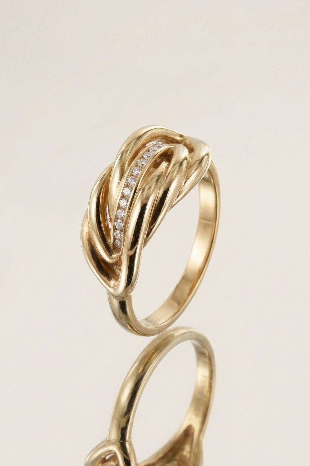 Bague Hilda en plaqué or 18 carats élégante pour femme – Jossepo