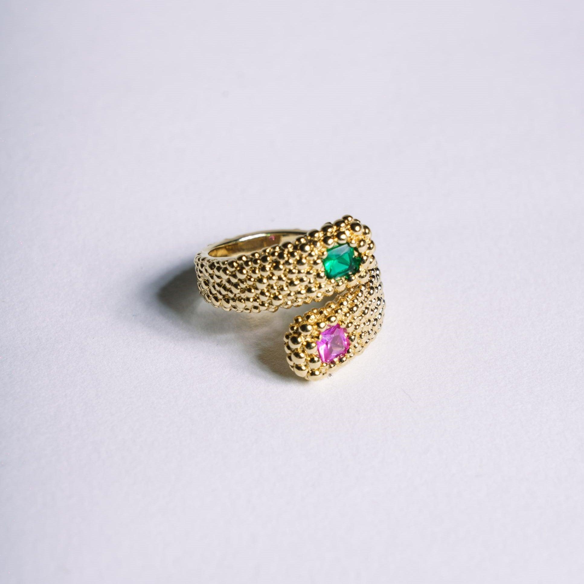 Bague Lotu en plaqué or 18 carats avec pierres verte et rose – Jossepo