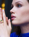 Bague Lotu élégante en plaqué or avec détails perlés et pierres éclatantes – Jossepo