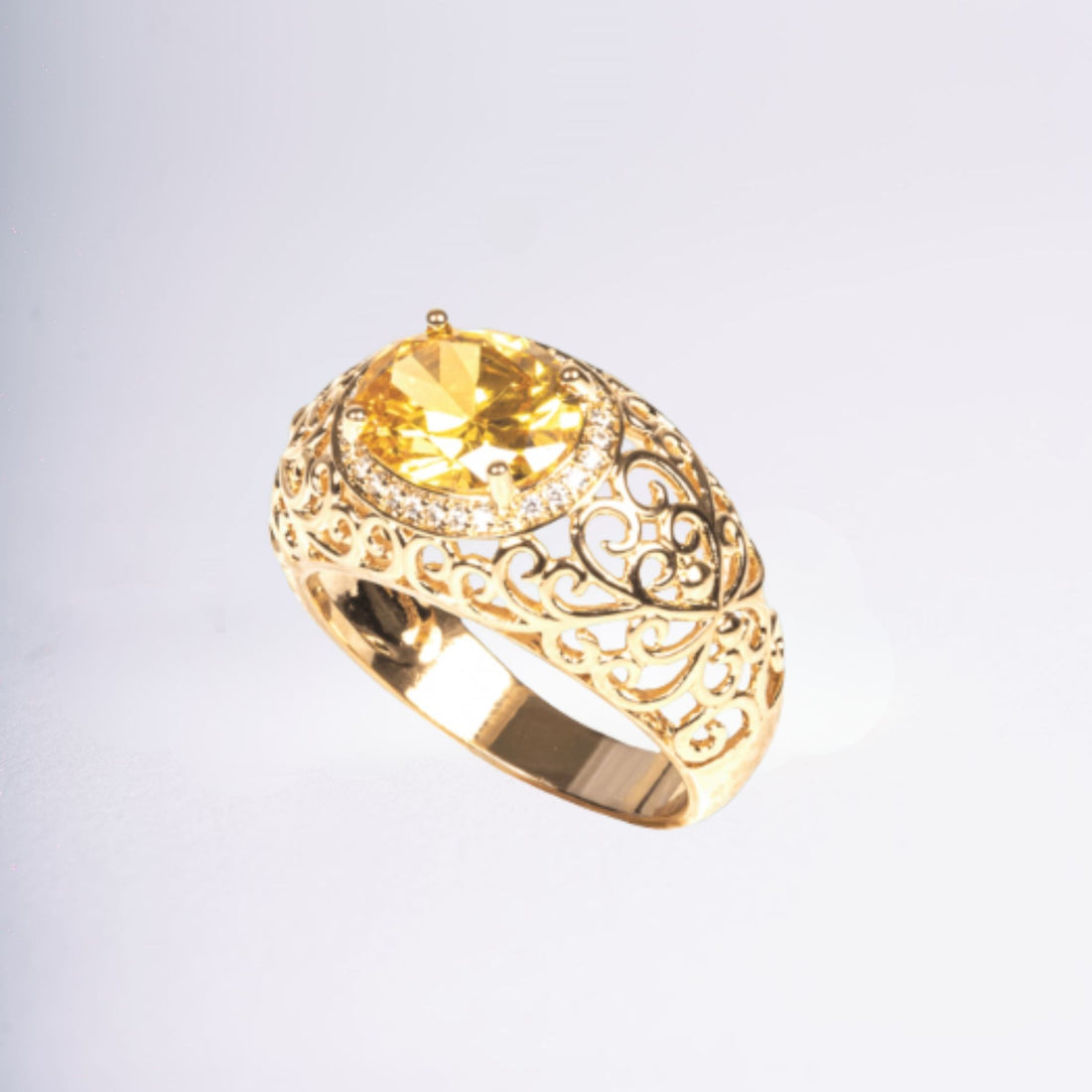 Bague vintage dorée avec pierre jaune en plaqué or 18 carats 3 microns