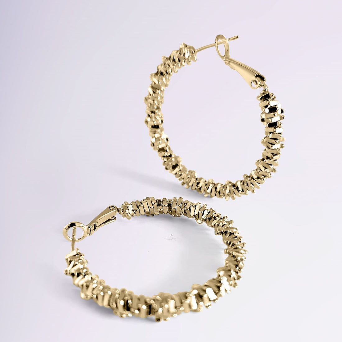 Boucles d’oreilles Aurore créoles texturées en plaqué or 18 carats – Jossepo