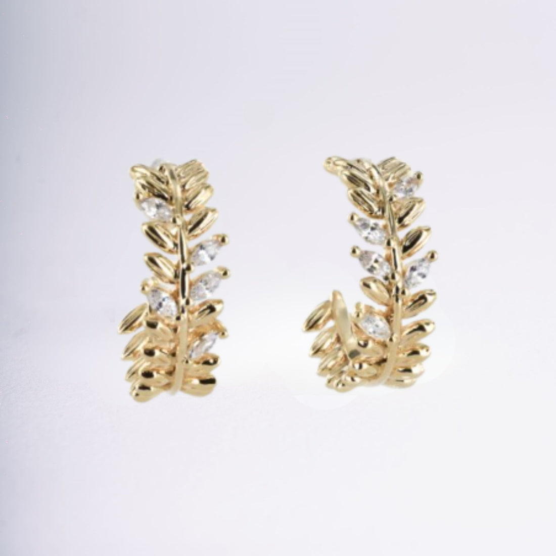 Boucles Enzo en plaqué or 18 carats, créoles feuillage délicates – Jossepo