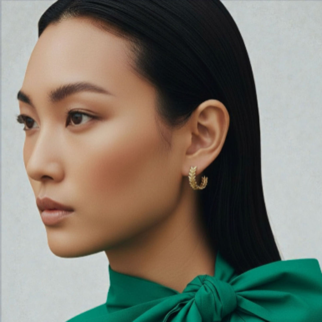 Créoles Enzo en plaqué or 18 carats, design feuillage élégant – Jossepo