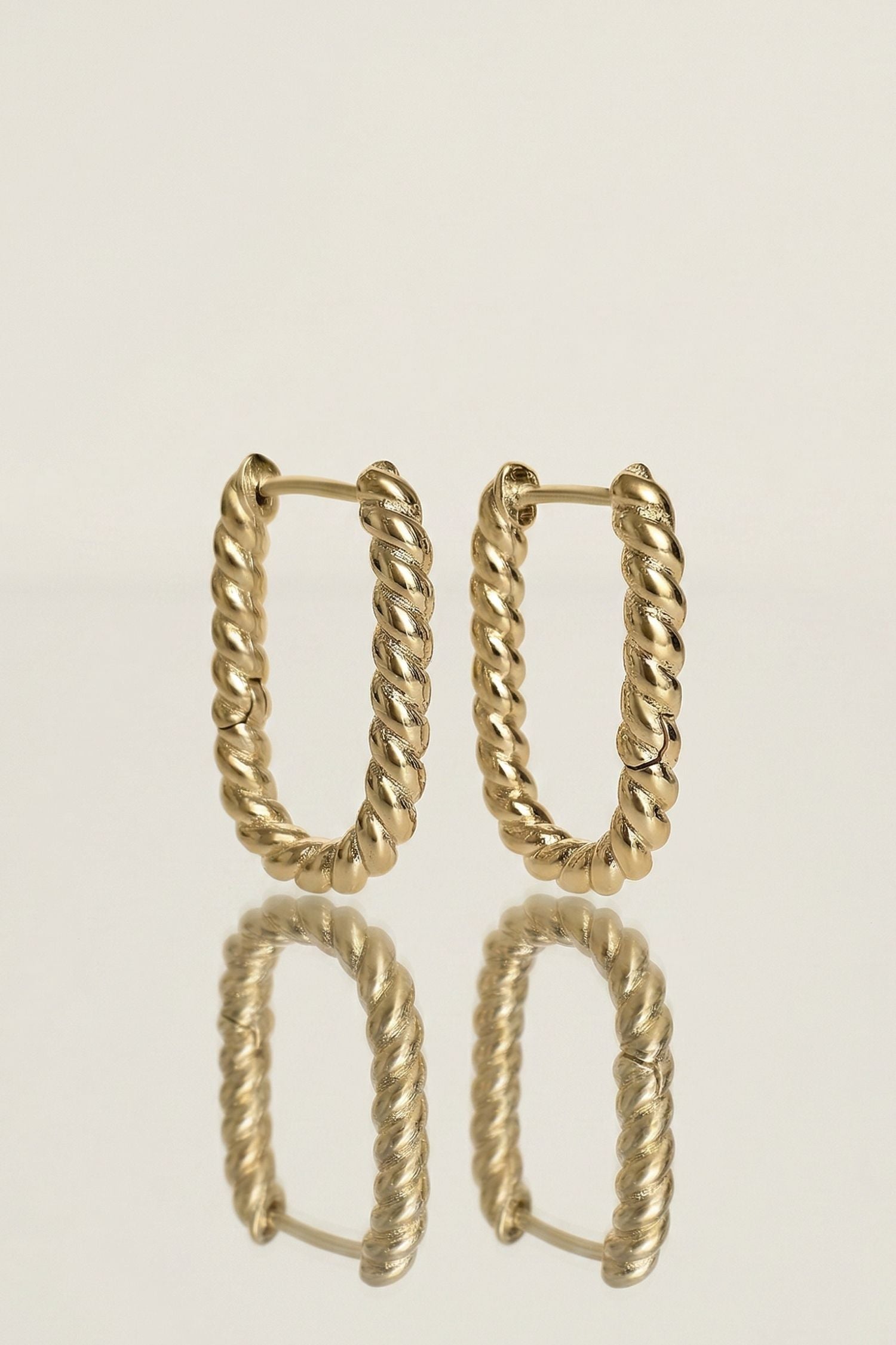 Boucles d’oreilles femme élégantes pour le quotidien Aranza en plaqué or 18 carats – Jossepo