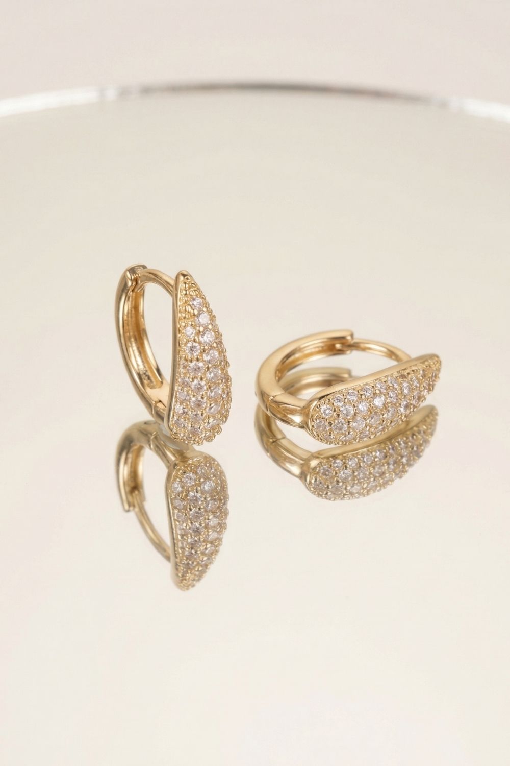 Boucles d’oreilles dorées femme Axelle en plaqué or 18 carats élégantes – Jossepo