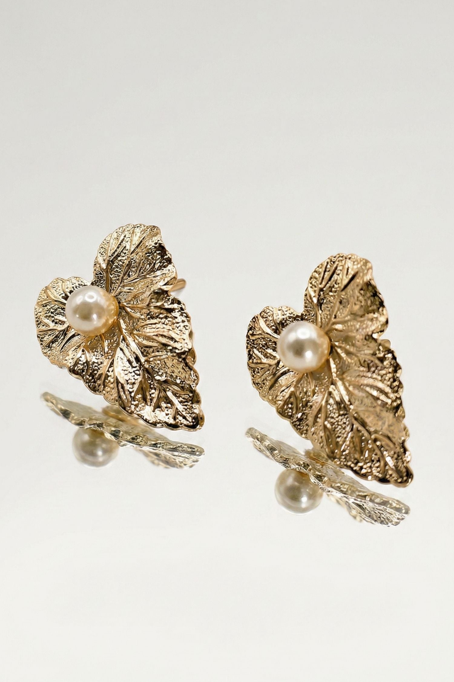 Boucles d’oreilles Beatrice en plaqué or 18 carats pour femme élégantes et raffinées – Jossepo