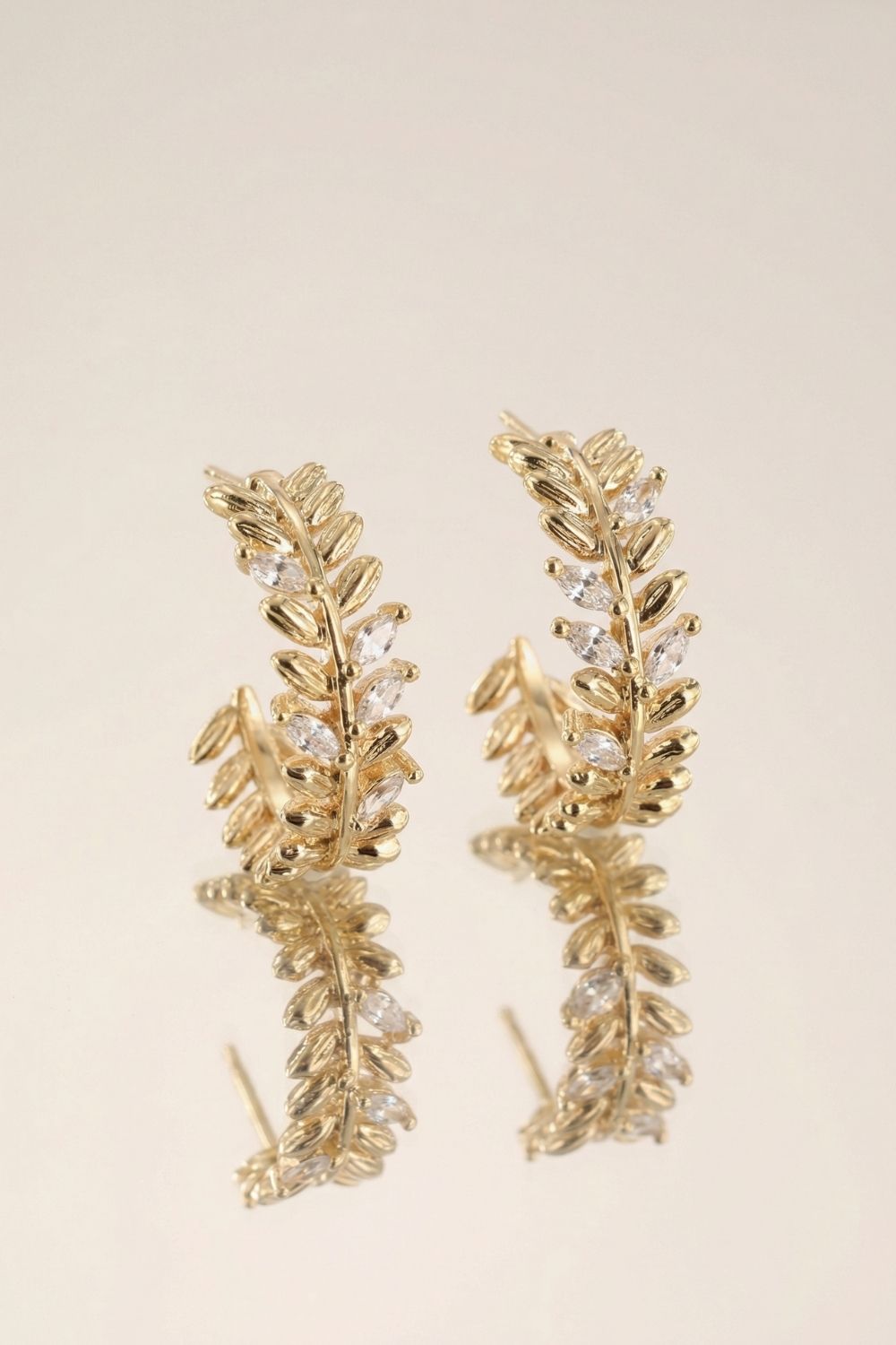 Boucles d’oreilles Lorenza en plaqué or 18 carats pour femme élégantes et raffinées – Jossepo