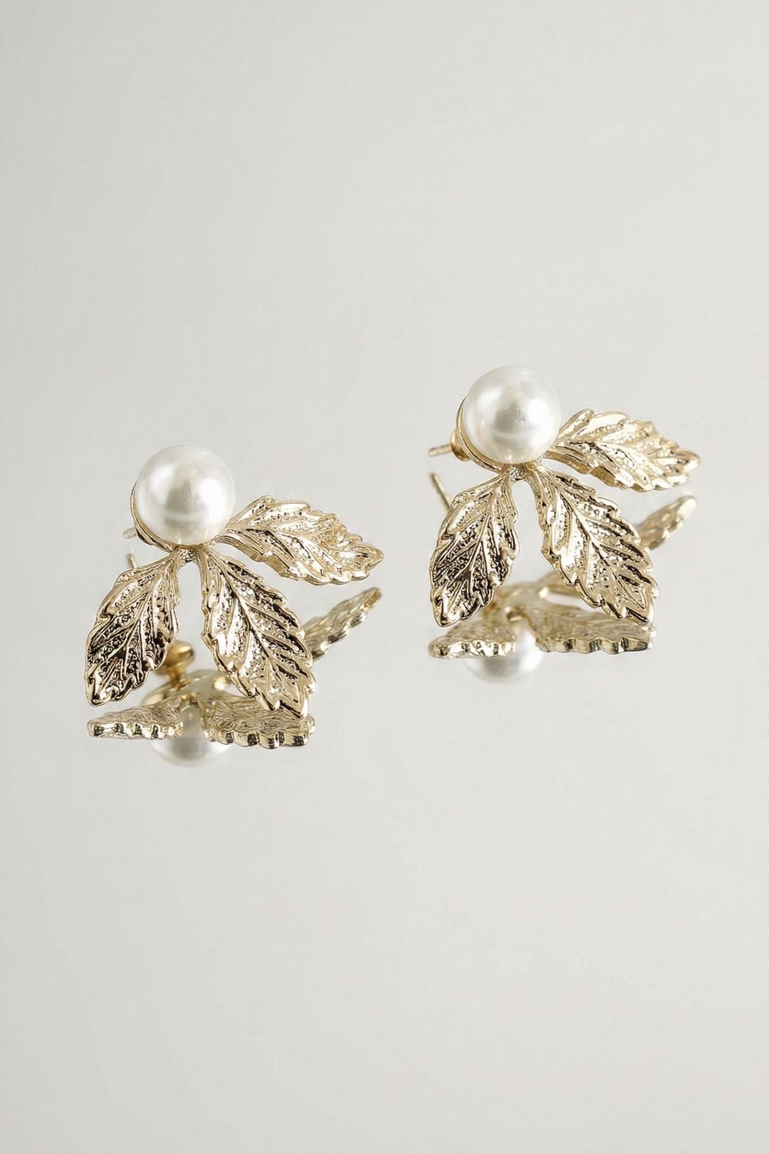 Boucles d’oreilles dorées femme Flor en plaqué or 18 carats élégantes – Jossepo