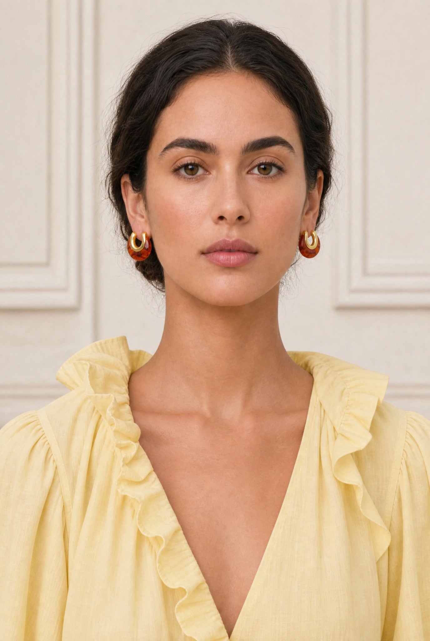 Boucles d’oreilles Force en résine écaille et finition dorée – Jossepo