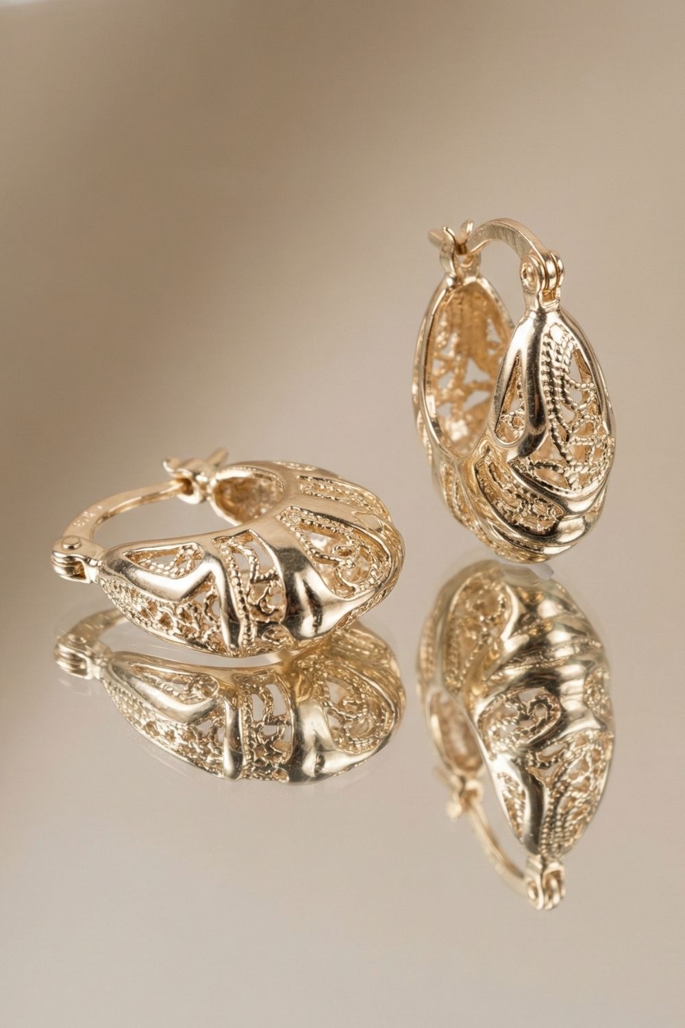 Boucles d’oreilles dorées femme Gisèle en plaqué or 18 carats élégantes – Jossepo