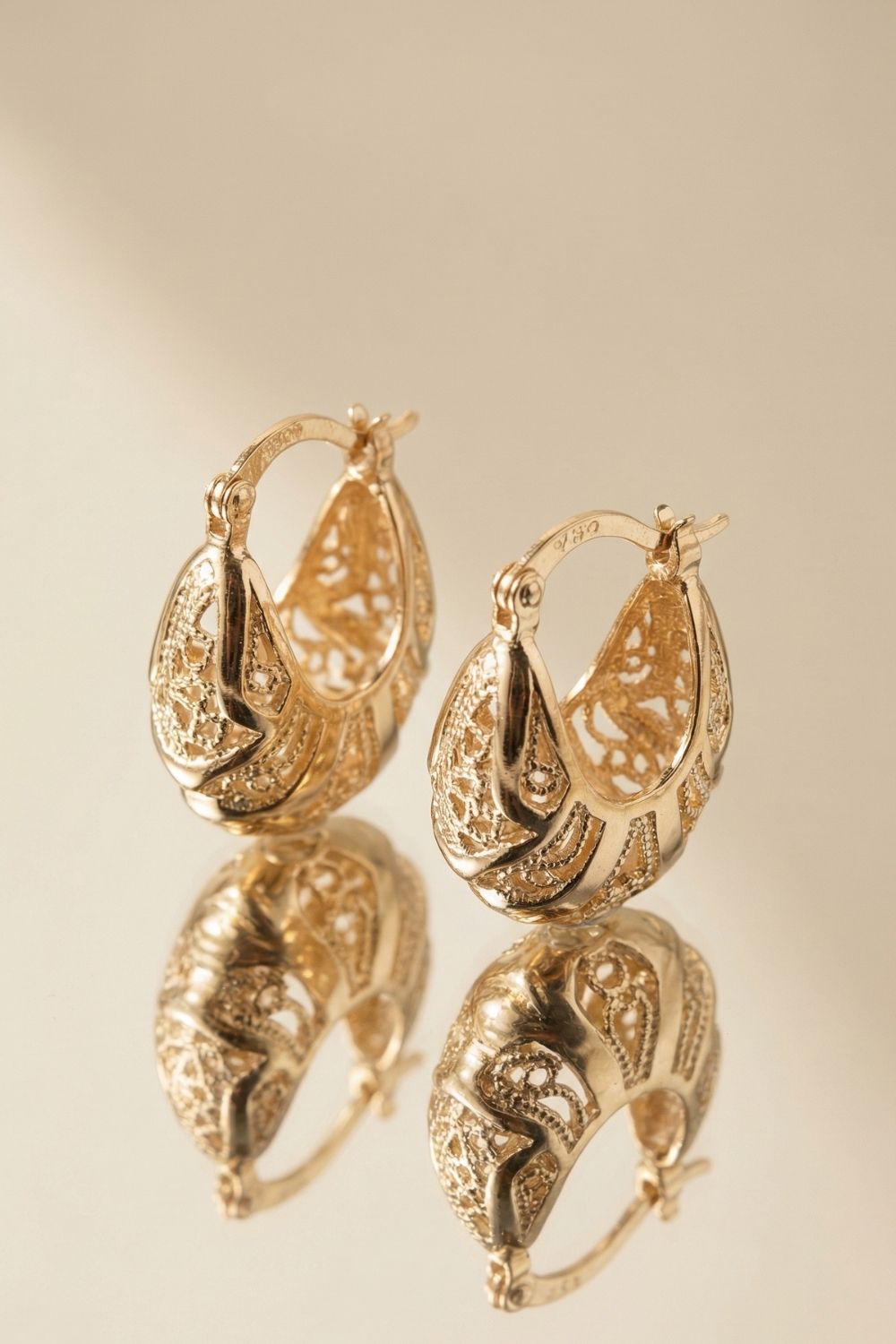 Boucles d’oreilles Gisèle en plaqué or 18 carats pour femme élégantes et raffinées – Jossepo