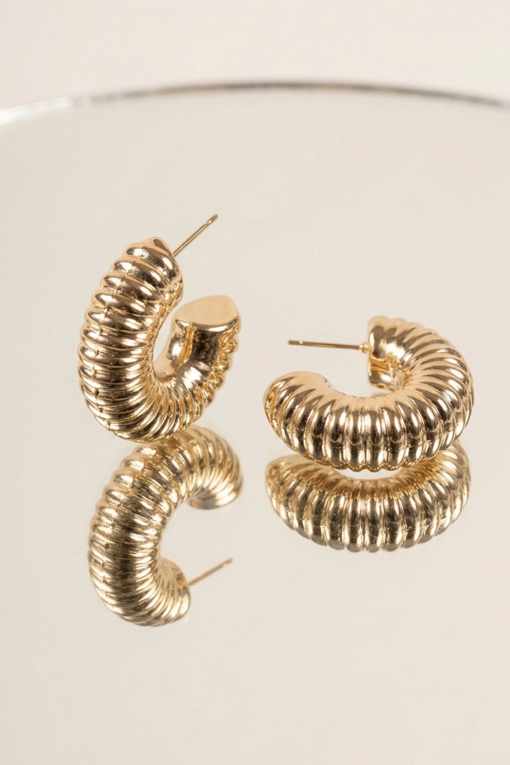 Boucles d’oreilles dorées femme Léoni en plaqué or 18 carats élégantes – Jossepo