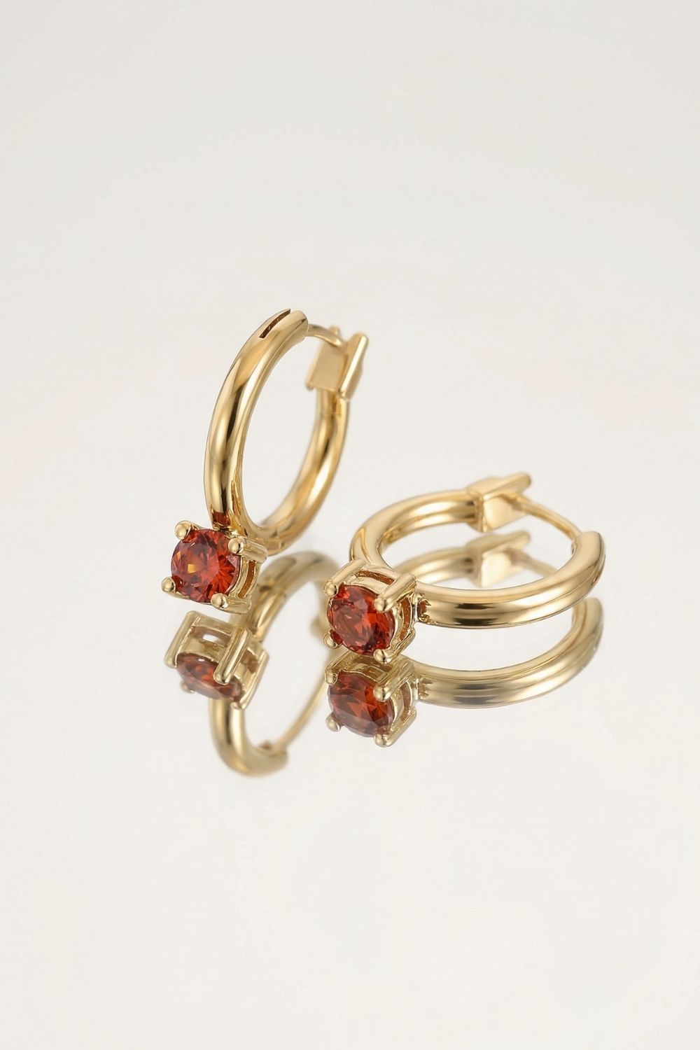 Boucles d’oreilles dorées femme Ornella en plaqué or 18 carats élégantes – Jossepo