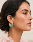 Boucles d’oreilles bleu ciel tendance avec créoles dorées – Jossepo