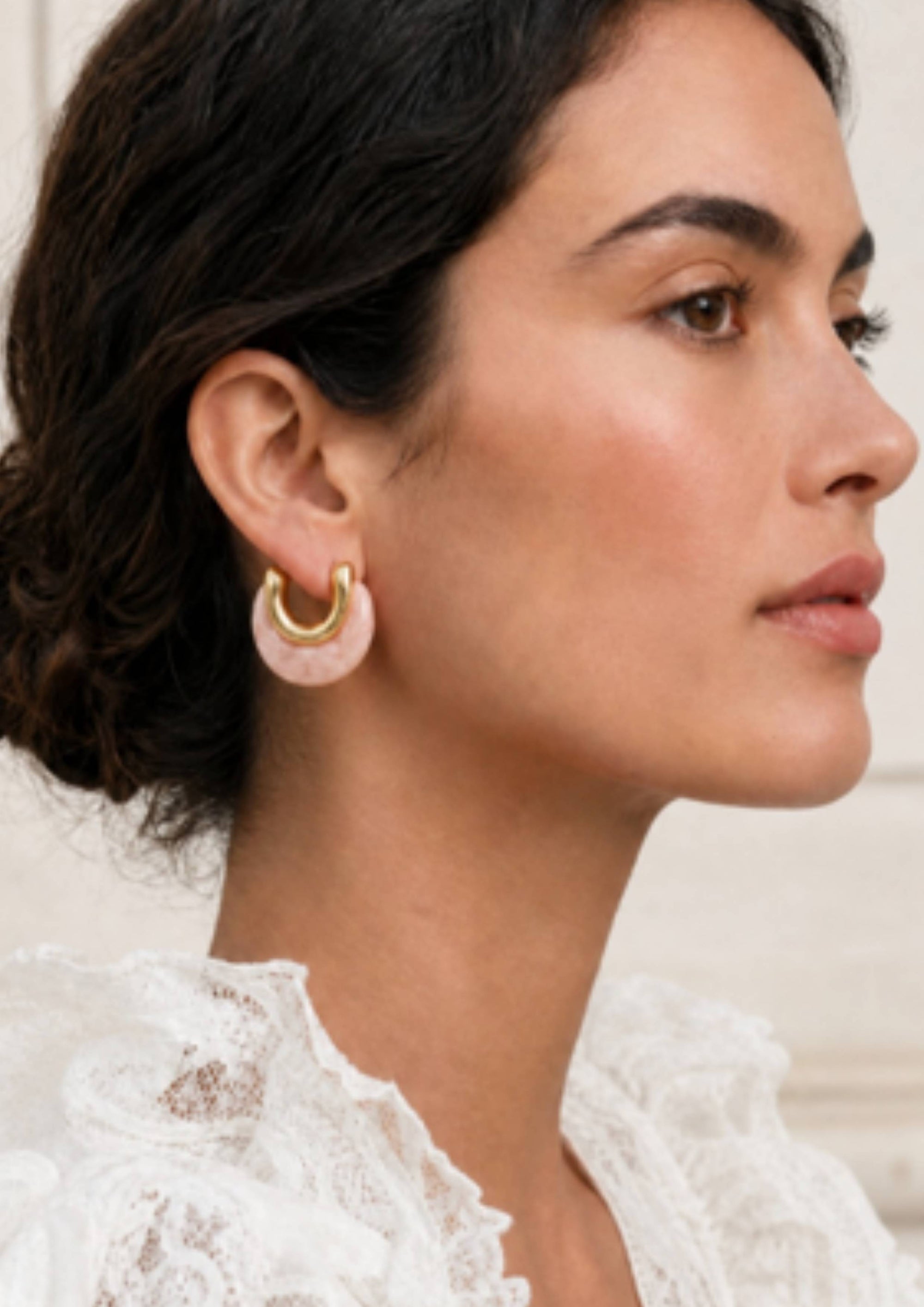 Boucles d’Oreilles Peace roses en résine et acier inoxydable doré – Jossepo