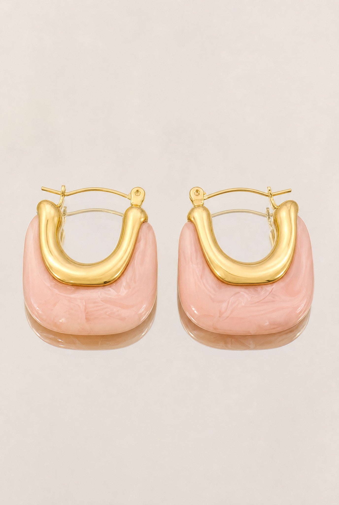 Boucles d’Oreilles Peace roses en résine et acier inoxydable doré – Jossepo