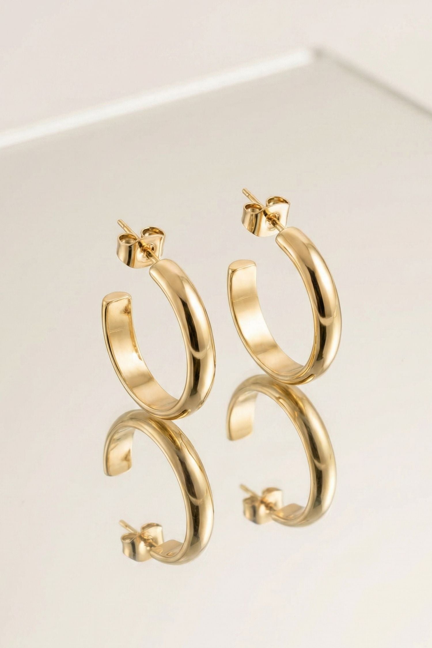 Boucles d’oreilles femme élégantes pour le quotidien Stella en plaqué or 18 carats – Jossepo