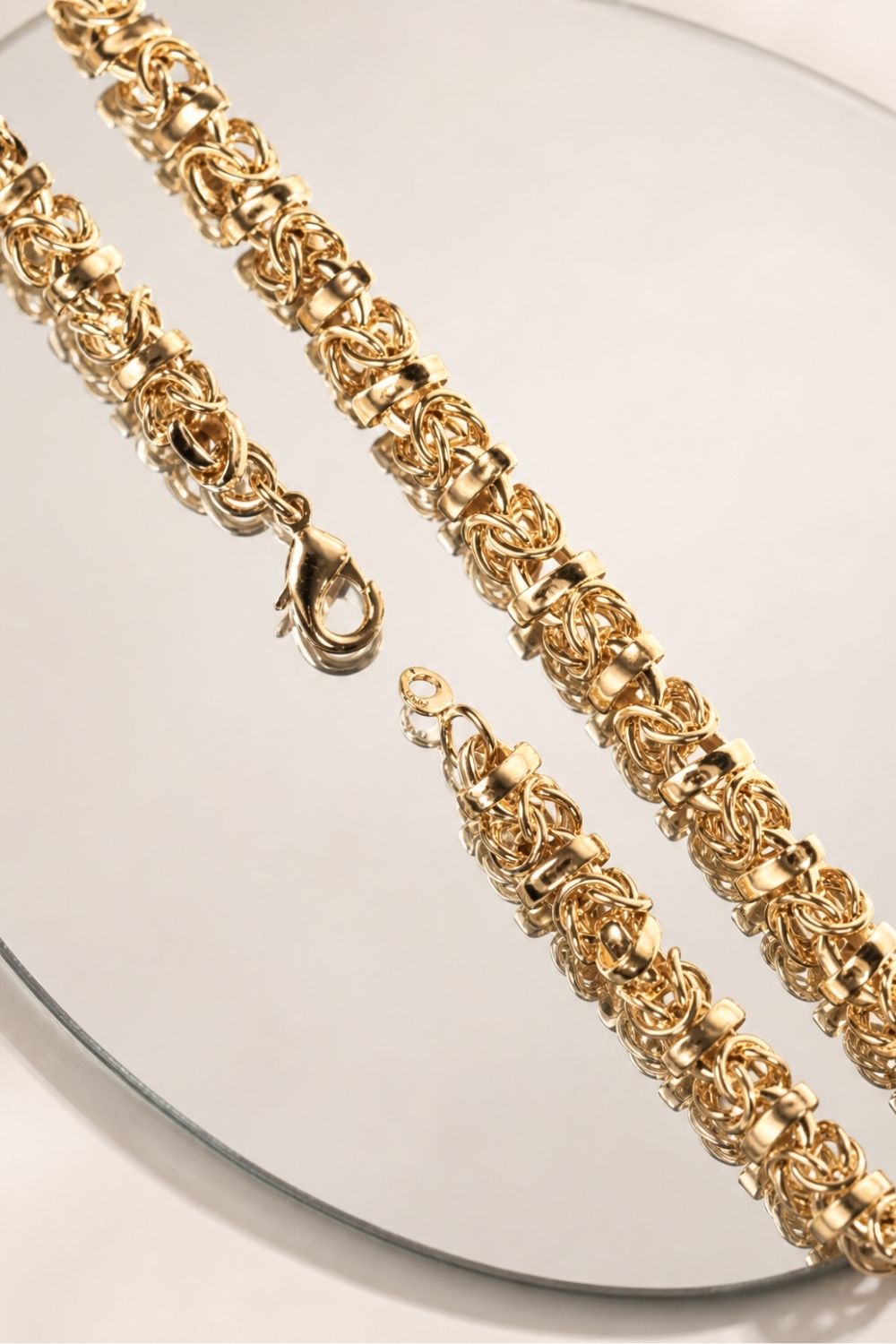 Détail bracelet Violette plaqué or 18 carats bijou raffiné – Jossepo