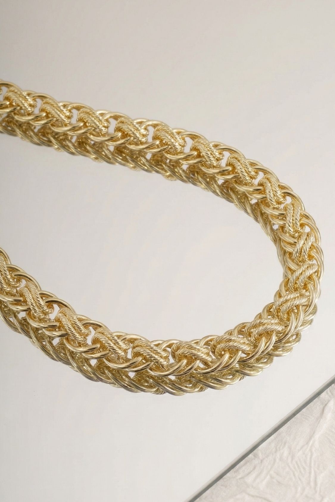 Collier Amandine en plaqué or 18 carats pour femme élégant et raffiné – Jossepo