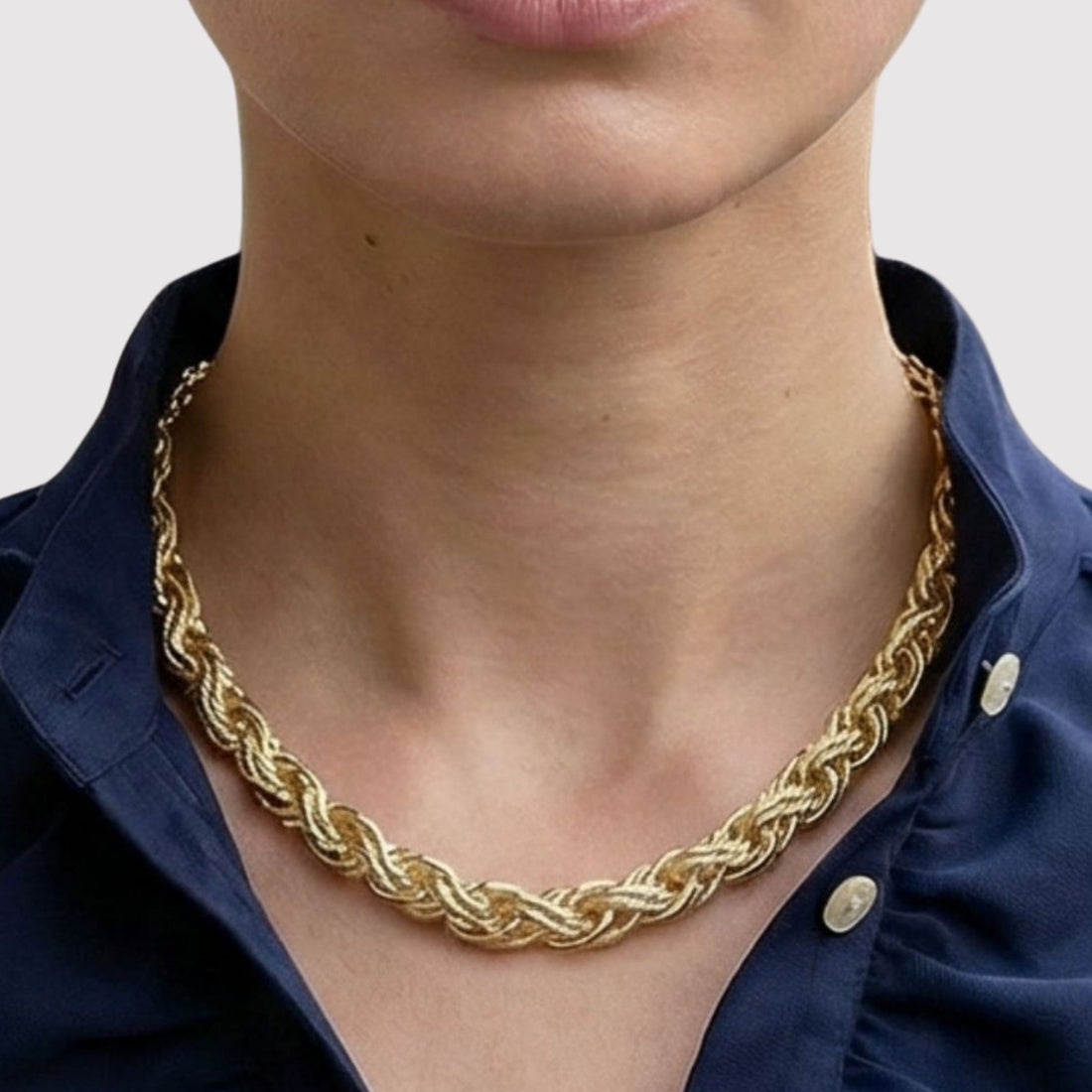 Collier Amandine porté style chic et lumineux – Jossepo