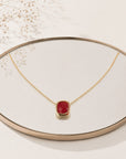 Détail collier Cerise zirconia rouge cerise plaqué or 18 carats – Jossepo