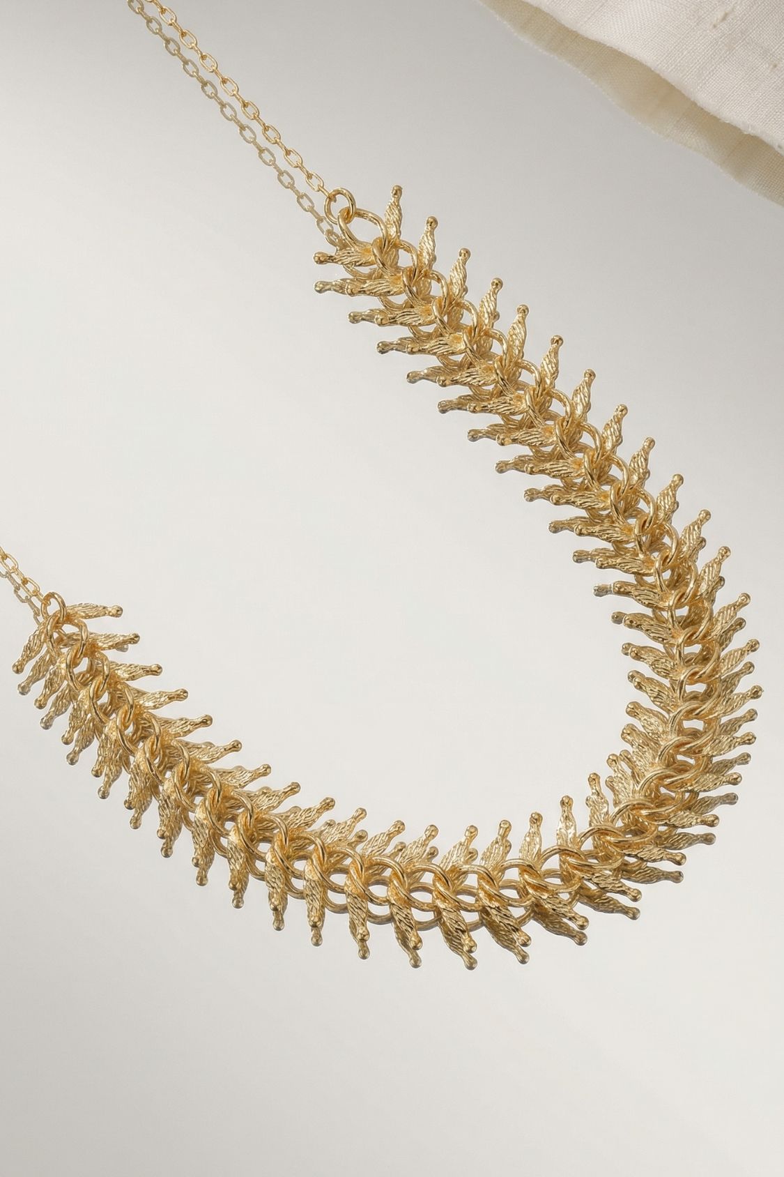 Collier Elodie en plaqué or 18 carats pour femme élégant et raffiné – Jossepo