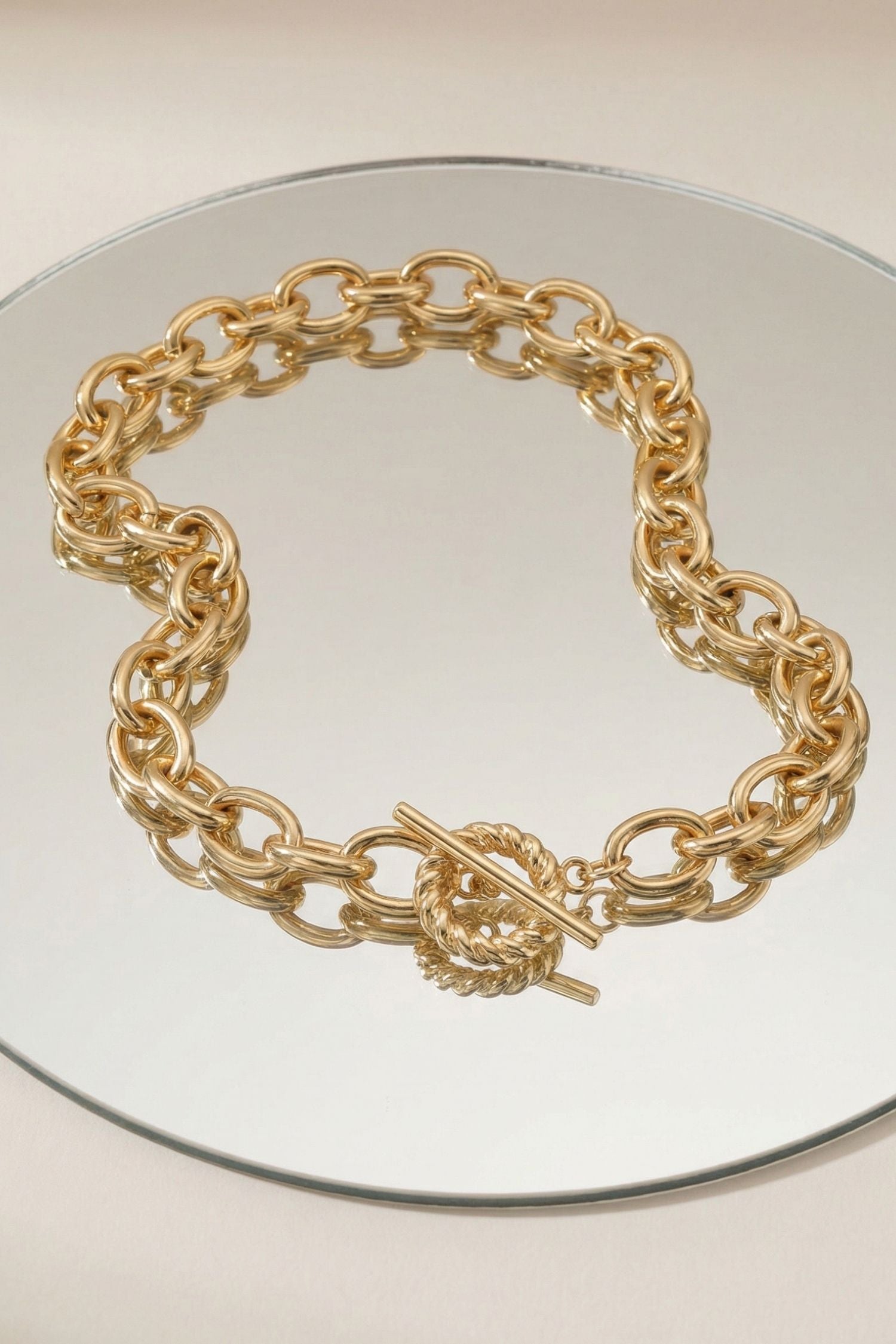 Collier femme élégant pour le quotidien Fiorella en plaqué or 18 carats – Jossepo