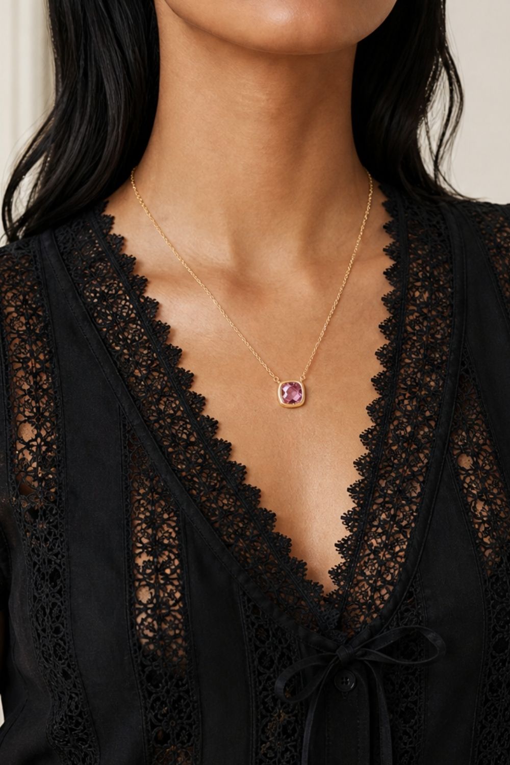 Collier Fraise tendance femme pierre rose plaqué or – Jossepo