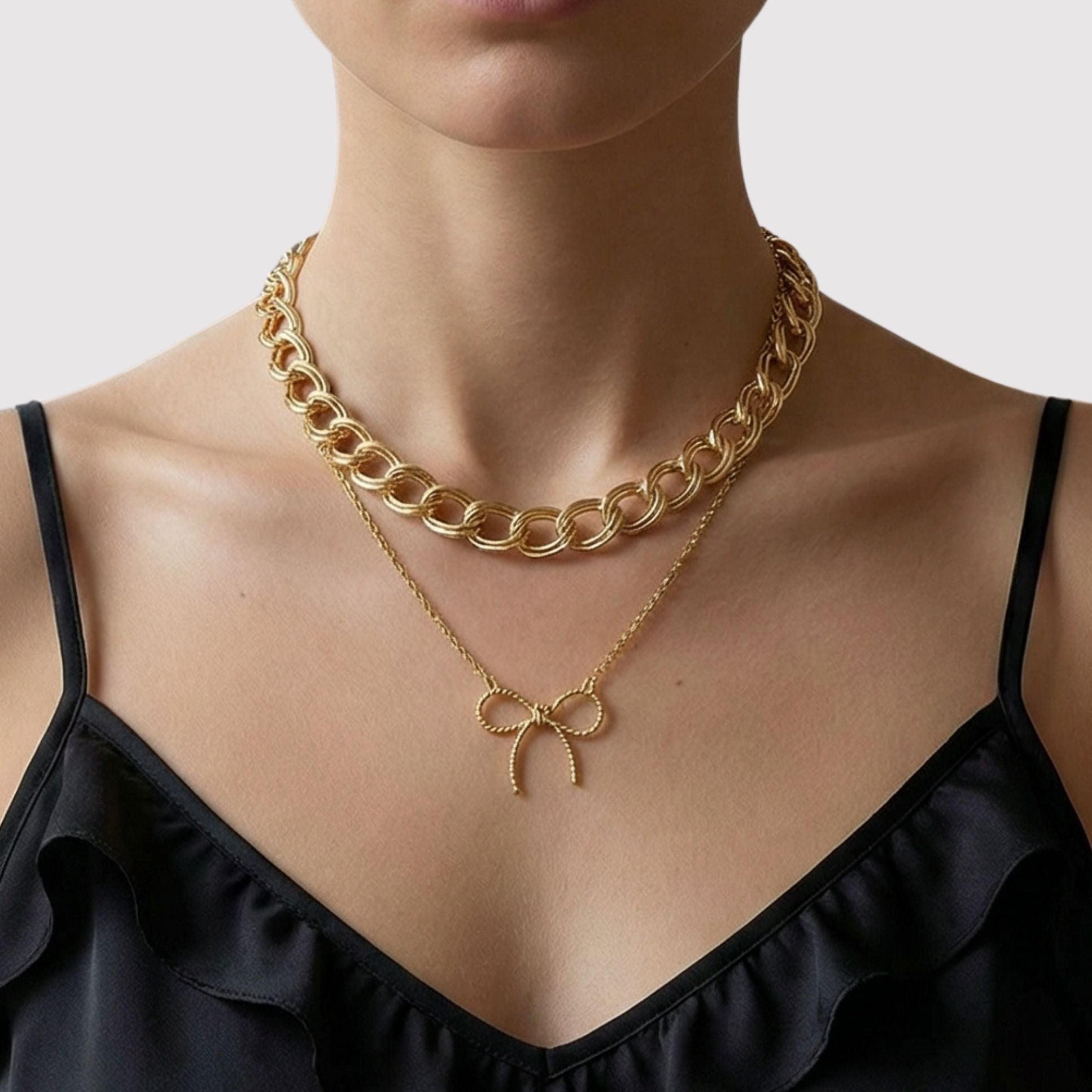 Collier Hélène porté style chic et féminin – Jossepo