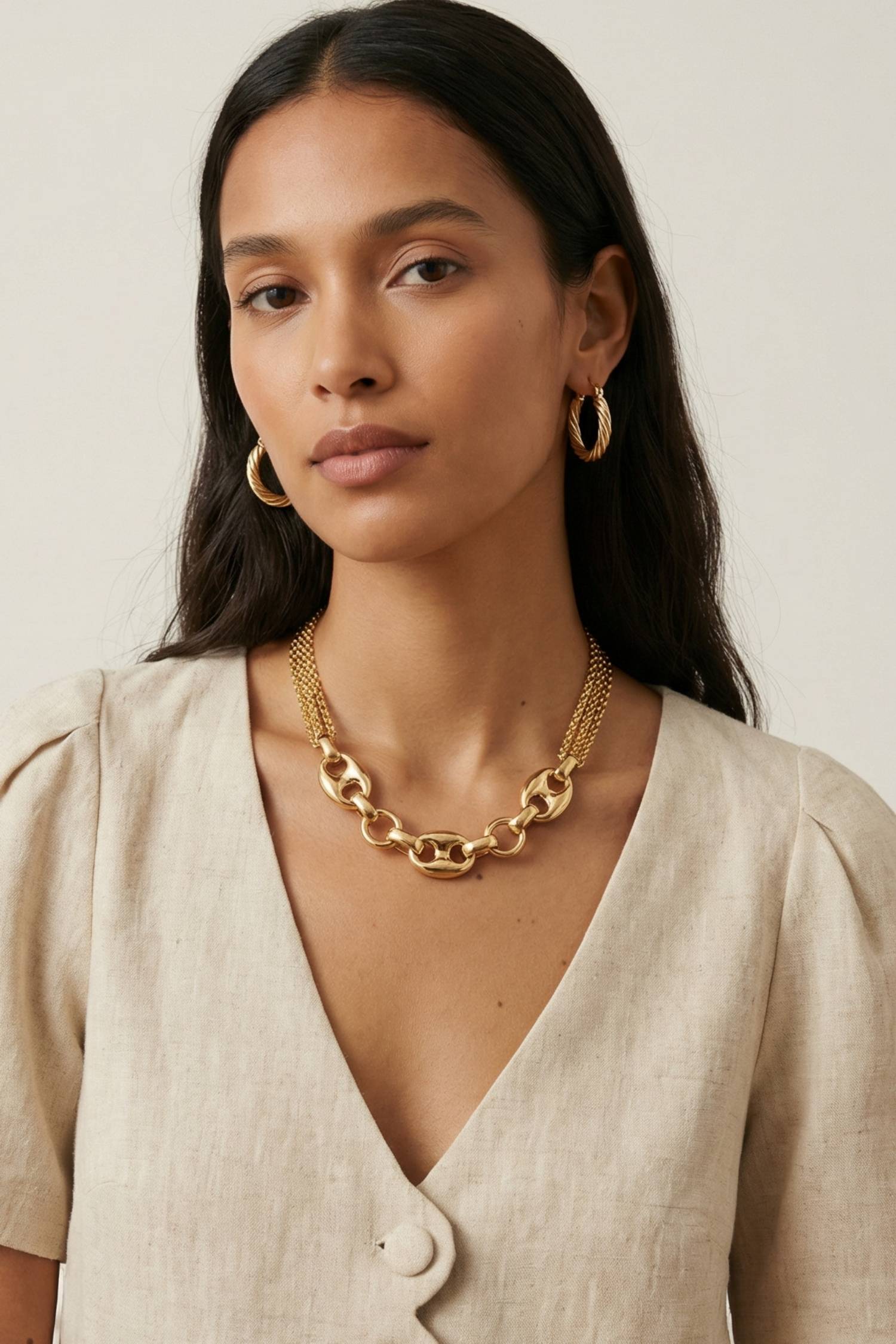 Collier doré femme tendance et élégant en plaqué or 18 carats Fiorella – Jossepo