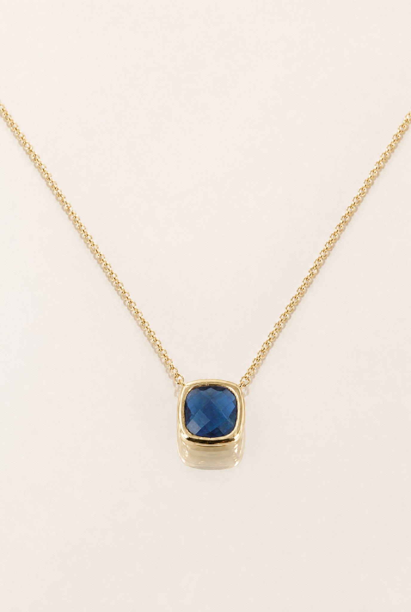 Collier Prune plaqué or 18 carats zirconia bleu profond élégante femme – Jossepo