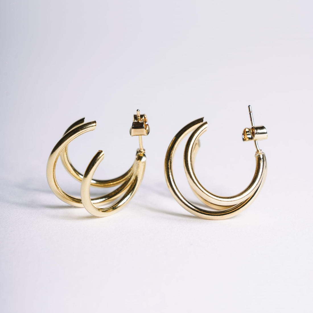 Créoles Teresa haute brillance, design féminin en plaqué or – Jossepo