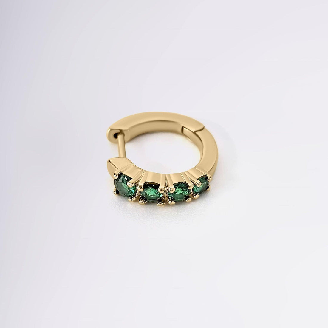 Earcuff Matheo détail des pierres vertes élégantes – Jossepo