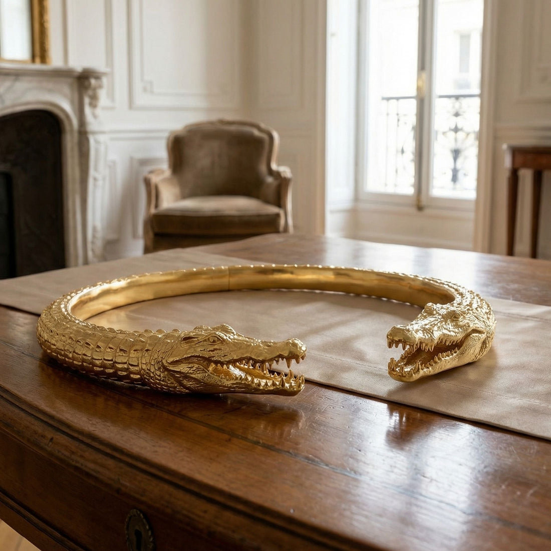 Vue de profil jonc Aligator plaqué or fabriqué en France – Jossepo