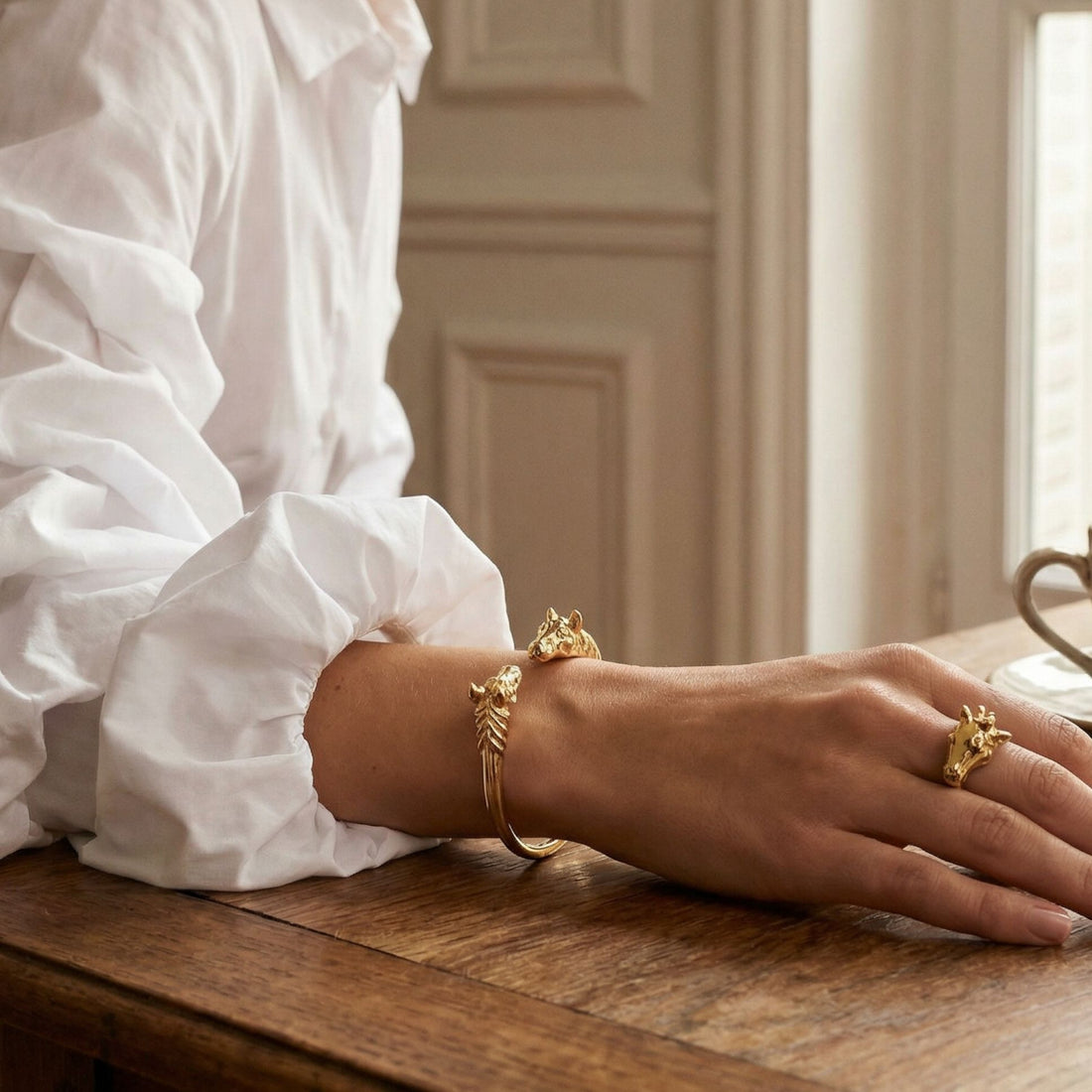 Bracelet jonc Cheval plaqué or 18 carats tendance femme – Jossepo